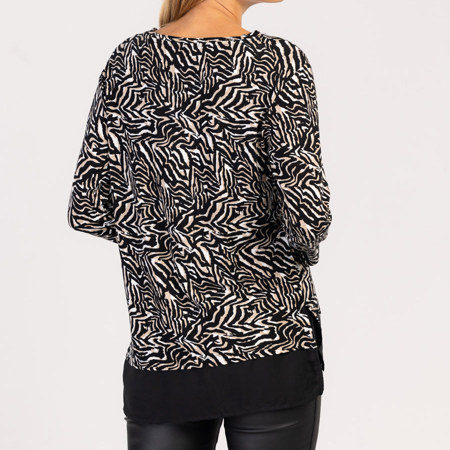 MIRA – Trendy long-sleeve women’s T-shirt