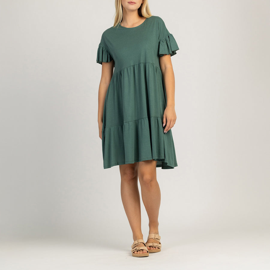 SOLERA – Women’s dress with pleated short sleeves